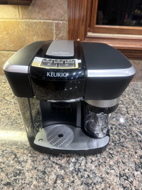 (LIKE NEW) Keurig Rivo R500 Lavazza Cappuccino Latte System-$100