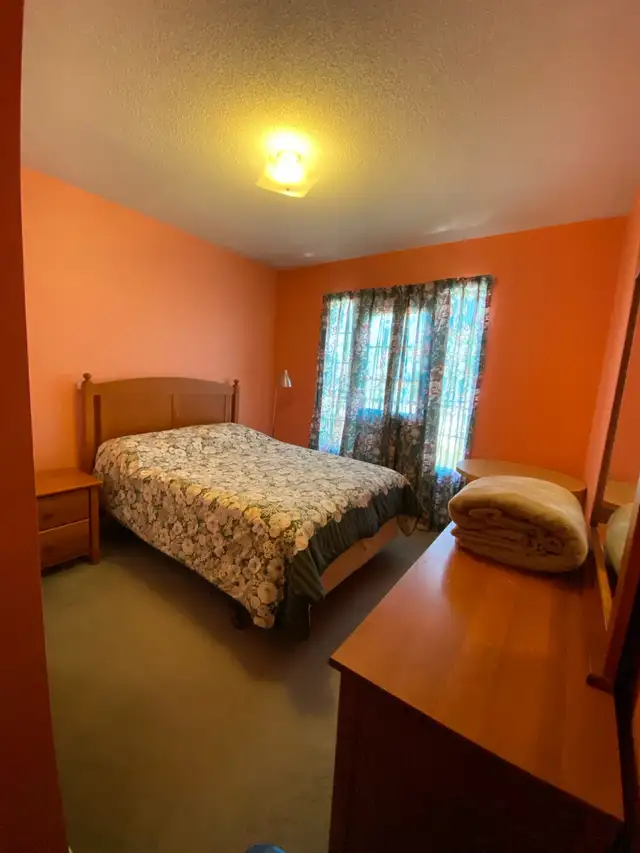Furnished Room for Rent in East North York in Room Rentals & Roommates in City of Toronto - Image 3