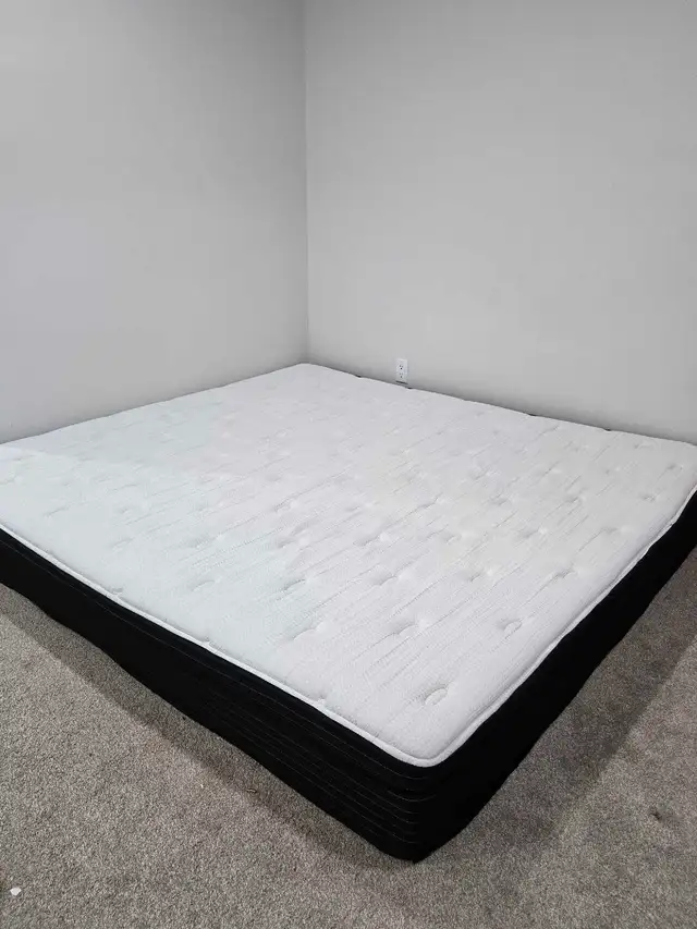 king size mattress in Beds & Mattresses in Calgary - Image 3
