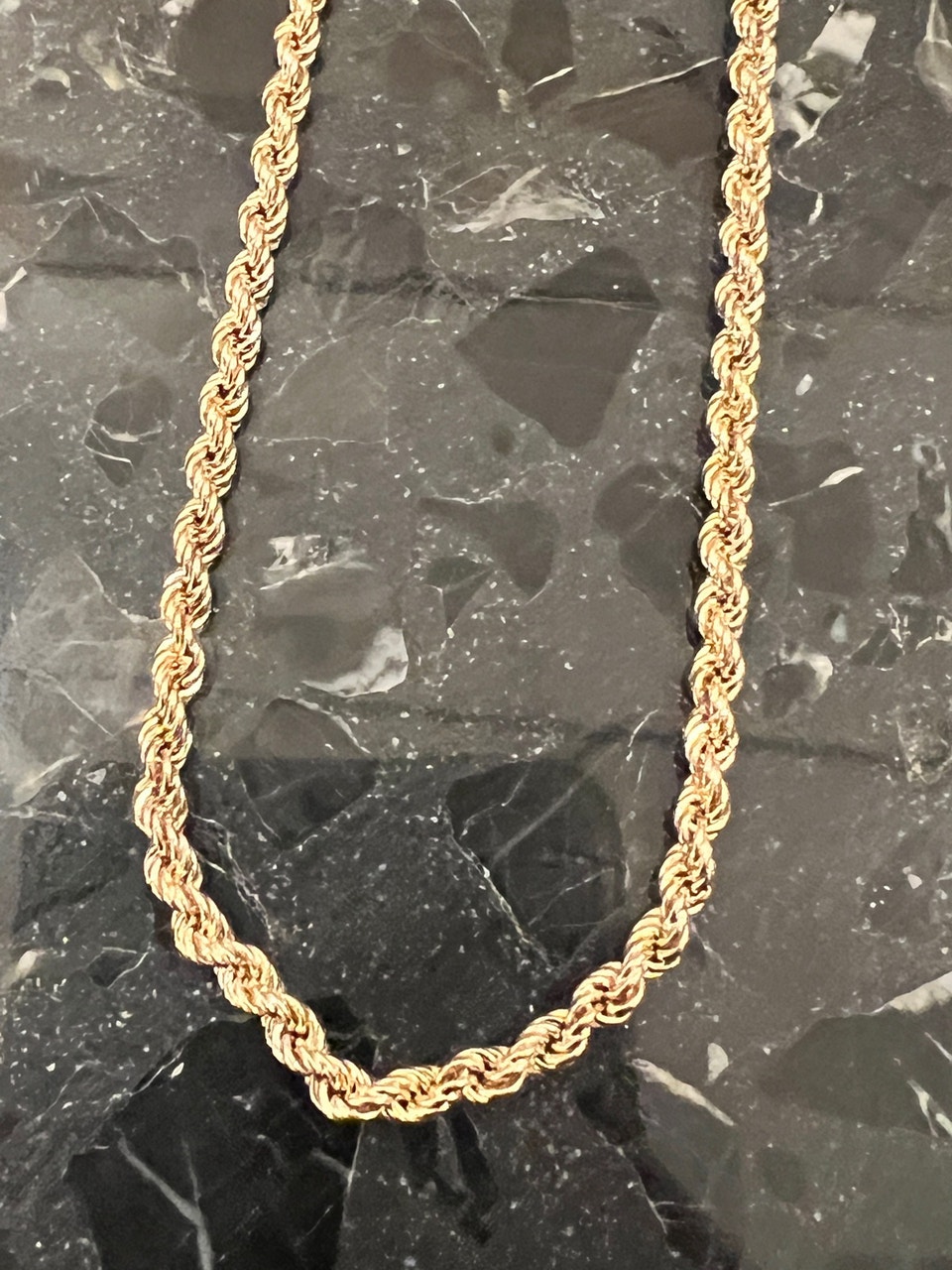 10k chaîne torsade 16pouce / chain 16inch torsade | Jewellery & Watches ...