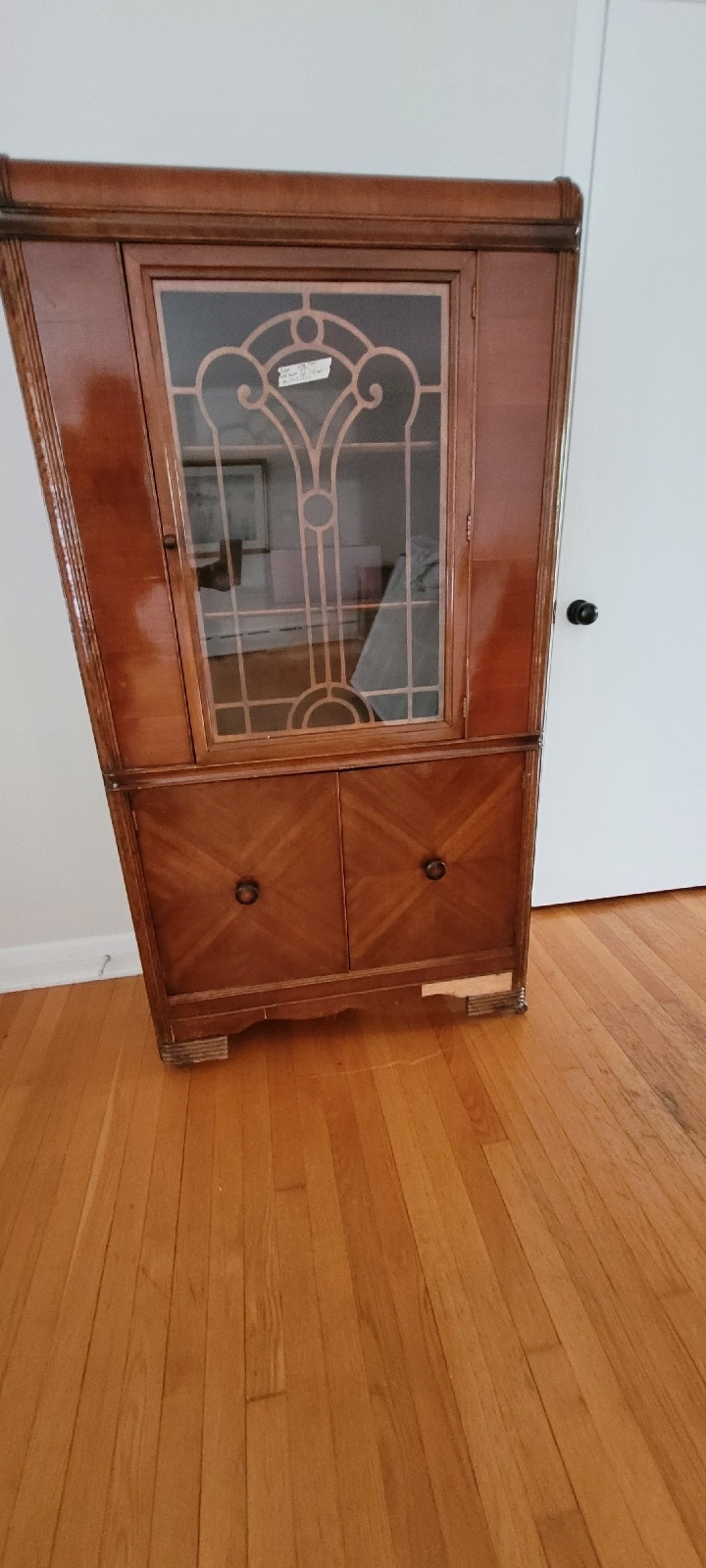 antique Hutches & Display Gatineau