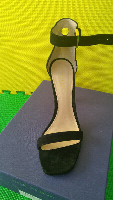 Stuart Weitzman 100 square nudist Black Suede Sandal Heels M9.5 in Women's - Shoes in City of Toronto - Image 3