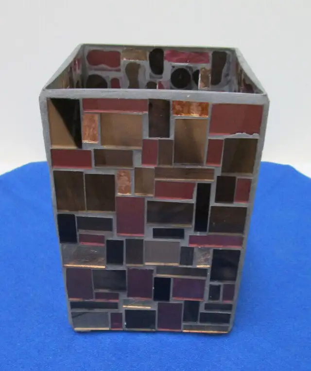 STAINED GLASS MOSAIC VASES - 2 in Arts & Collectibles in Belleville - Image 6