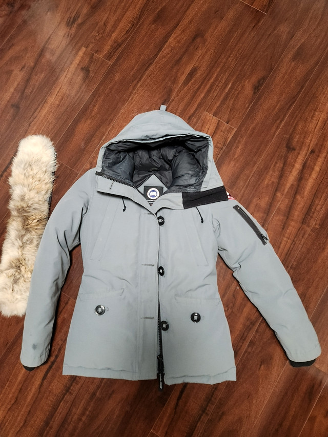 Canada Goose Women's Montebello Parka Heritage in Women's - Tops & Outerwear in Markham / York Region - Image 2