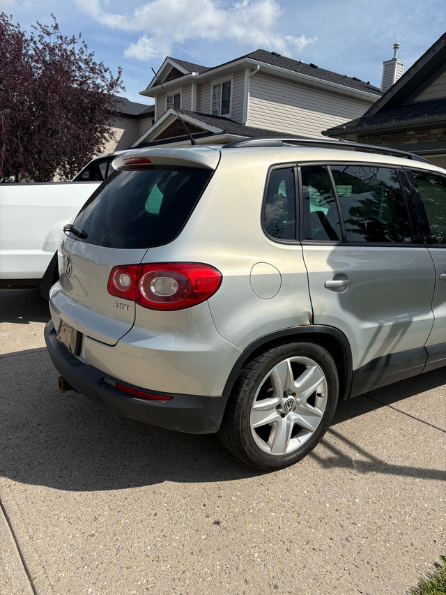 2009 Volkswagen Tiguan  in Cars & Trucks in Calgary - Image 4
