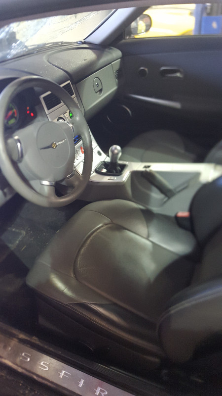 CHRYSLER CROSSFIRE LEATHER SEATS MINT!! PARTS LIGHTS DOOR FENDER in Other Parts & Accessories in St. Catharines - Image 3