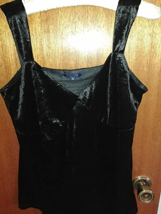 dress wear  in Women's - Dresses & Skirts in Medicine Hat - Image 2