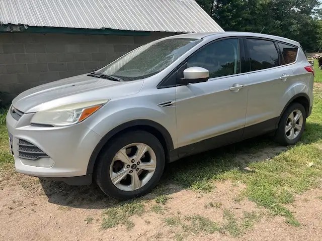 2013 Ford Escape in Cars & Trucks in Pembroke - Image 2