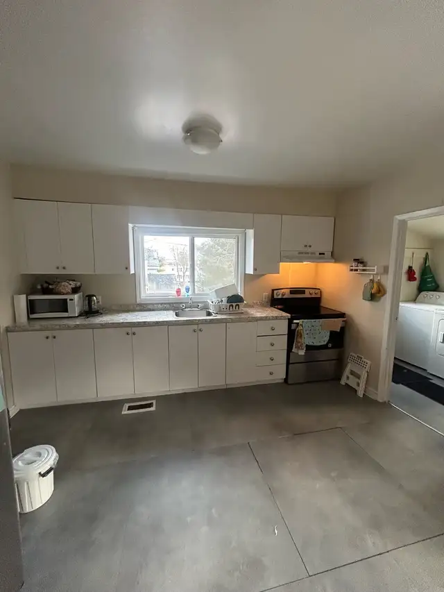 Room for Rent in Room Rentals & Roommates in City of Halifax - Image 3