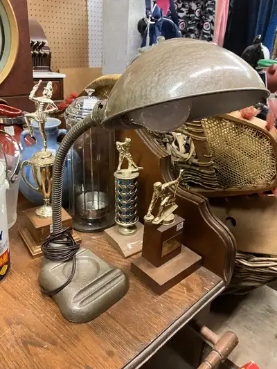 ★ Antique Desk Lamp@ Forks Antique Mall ★, View more