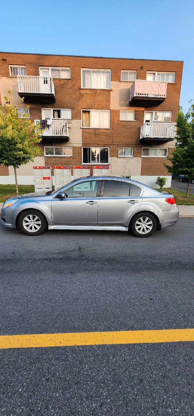 Subaru Legacy 2011 dans Autos et camions  à Longueuil/Rive Sud - Image 4