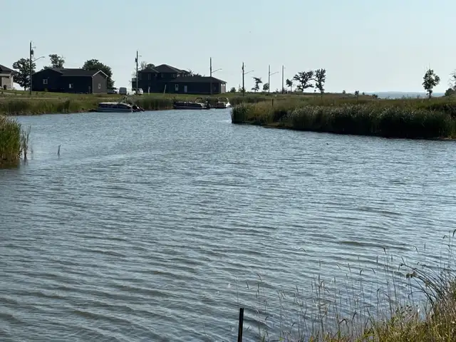 Waterfront Lots for Sale in Land for Sale in City of Toronto - Image 12