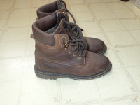 Women's Leather Prospector Boots - Size 6C