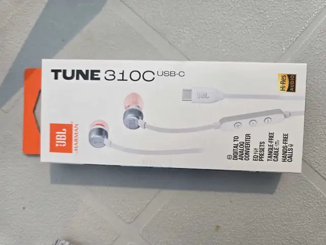 JBL Tune 310C USB-C Earphones