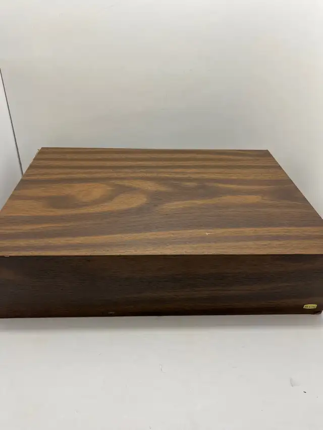 Cassette holder case in Stereo Systems & Home Theatre in Winnipeg - Image 4