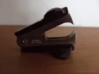 Brown STAPLE REMOVER
