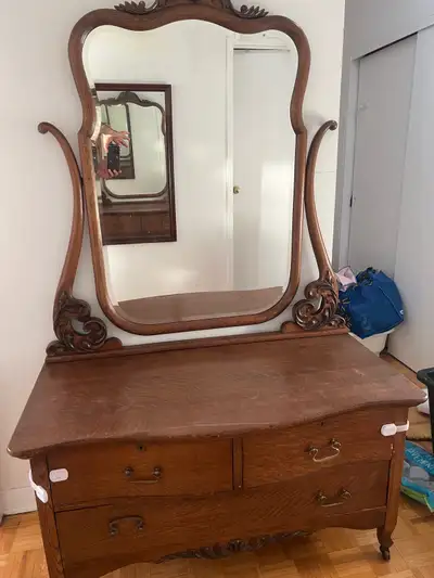 Dresser vintage with removable Mirror, View more