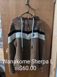 Wanakome woman’s tops