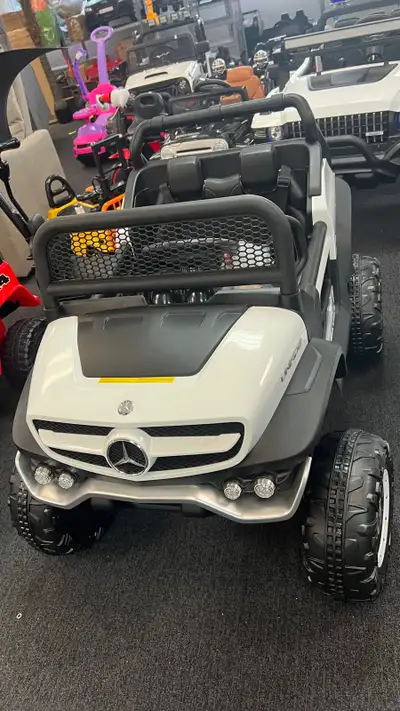 Licensed Mercedes-Benz Unimog Ride on Truck, 12V Battery Powered Electric Vehicle with 2.4G Remote C...