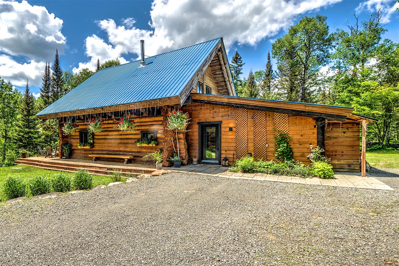 chalet en bois rond à saint Donat — photo 2
