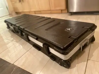 Road Runner 88‑Key ATA‑Style Keyboard Flight Case with Casters, View more