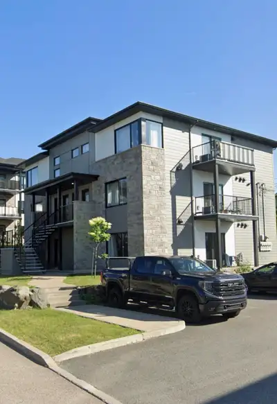 Bail à céder pour le 1er janvier 2026! Grand 4 1/2 lumineux situé à Lévis (Saint-Nicolas) dans le qu...