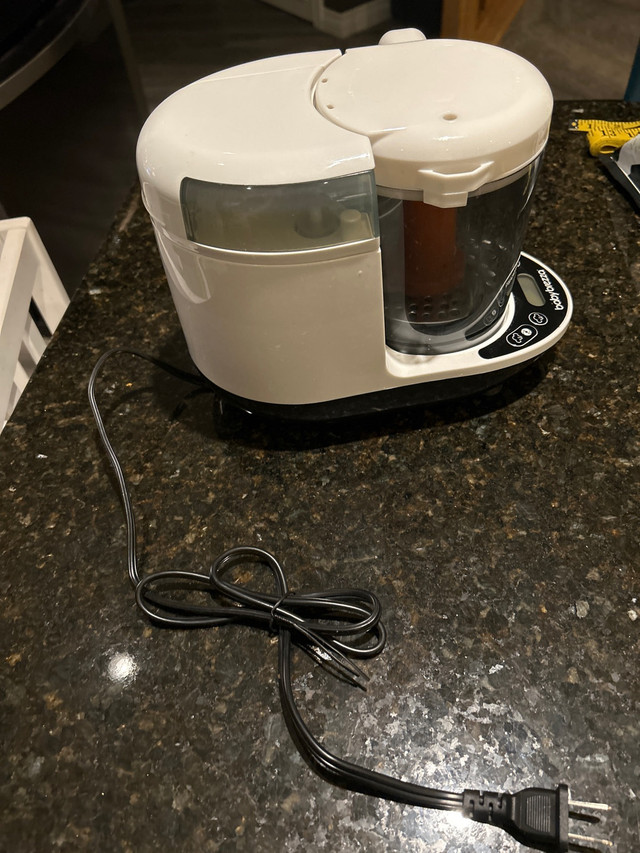 Baby Brezza Food Maker/Steamer in Feeding & High Chairs in Calgary - Image 3