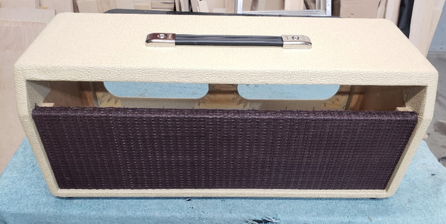 Deluxe Reverb Head Cabinet in Amps & Pedals in City of Toronto