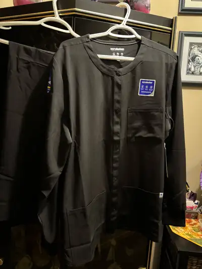 New sz large scrub sets pickup by Burger King 20.00 per set