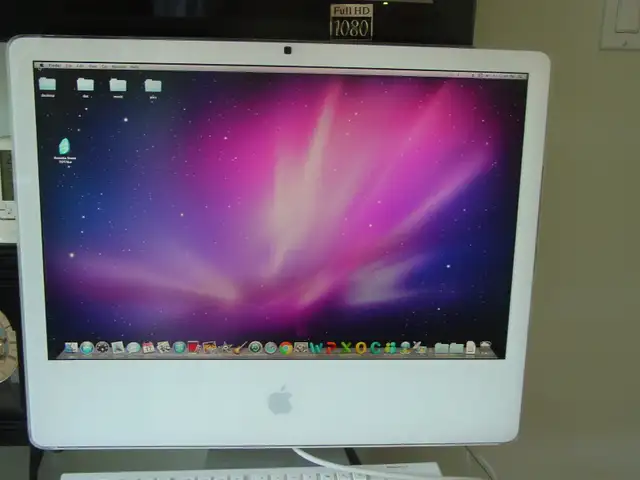 APPLE  IMAC  MAC OS X VERSION   10.6.8 in Desktop Computers in Longueuil / South Shore - Image 2