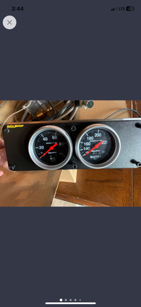 Auto Meter gauges 