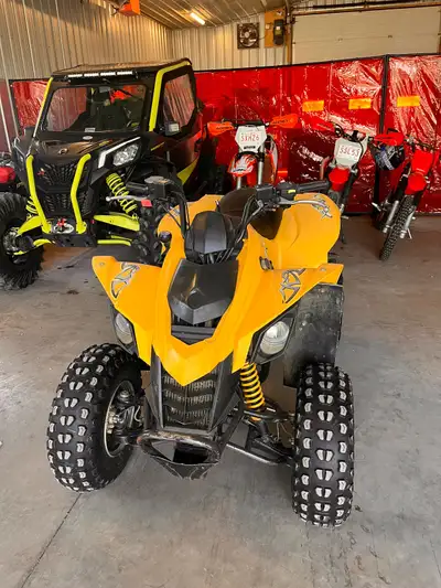 2007 ds 250. Fmf exhaust swamp lite tires. Has some broken plastic and needs rear brakes bled. Great...