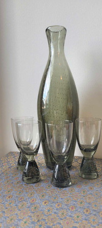 Swedish Bullicante Art Glass Decanter and Glasses