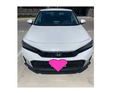 Selling a 2025 Honda Civic LX in white with only 9,606 km. This vehicle is brand new and was purchas...