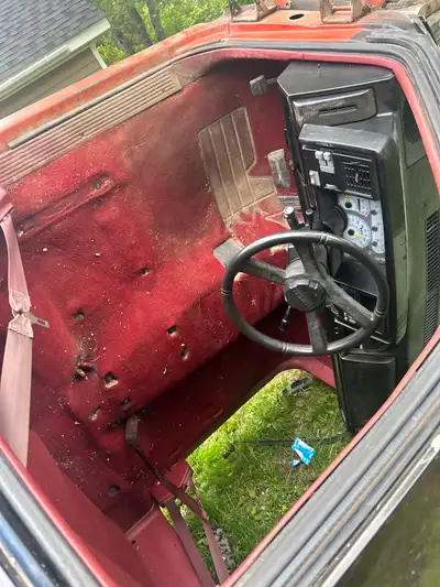 1988 gmc c1500 single cab, needs a bit of work where rear cab mounts are and cab corners aren’t the...