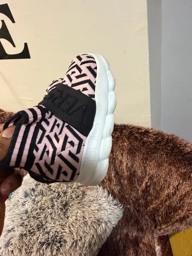 Versace Toddler Shoe in Clothing - 6-9 Months in City of Toronto - Image 4