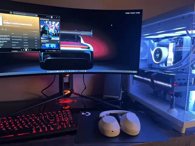 ASUS ROG Swift 34" 240Hz Curved OLED – Ultra-Wide Gaming – Comme in Desktop Computers in Laval / North Shore - Image 3