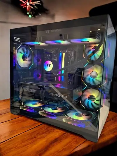 Gaming PC – Ryzen 7 9800X3D / RTX 5080, View more