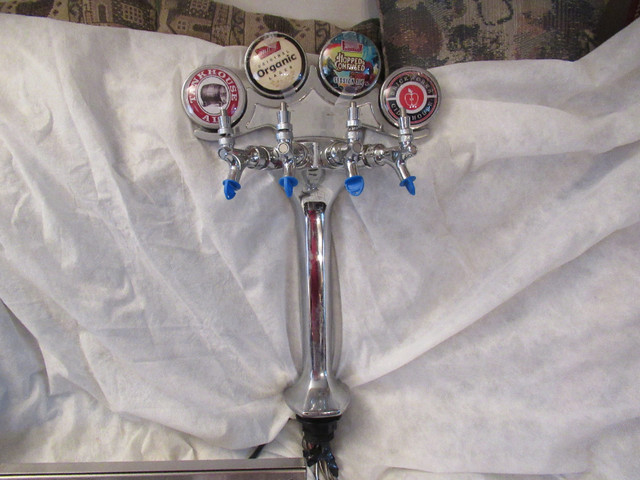 FOUR BEER BAR DRAFT TAP SYSTEM in Arts & Collectibles in City of Toronto - Image 2