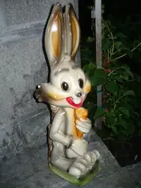 Antiquité rare tirelire du lapin ''Bugs Bunny'' année 1940-1950
