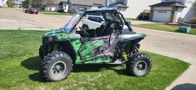 2015 Polaris RZR 1000xp Fox Edition, Always stored indoors, 4500lb winch with synthetic winchline, C...