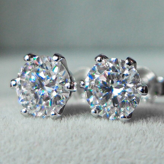 2 Carat Total Moissanite Diamond Earrings Studs in Jewellery & Watches in St. Albert