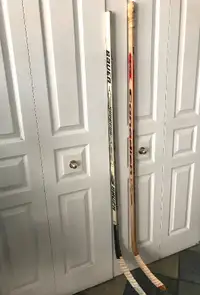 Bâtons de hockey /Hockey sticks Bauer Supreme 61", Canadien 63"