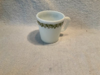 PYREX MUG GREEN CRAZY DAISY