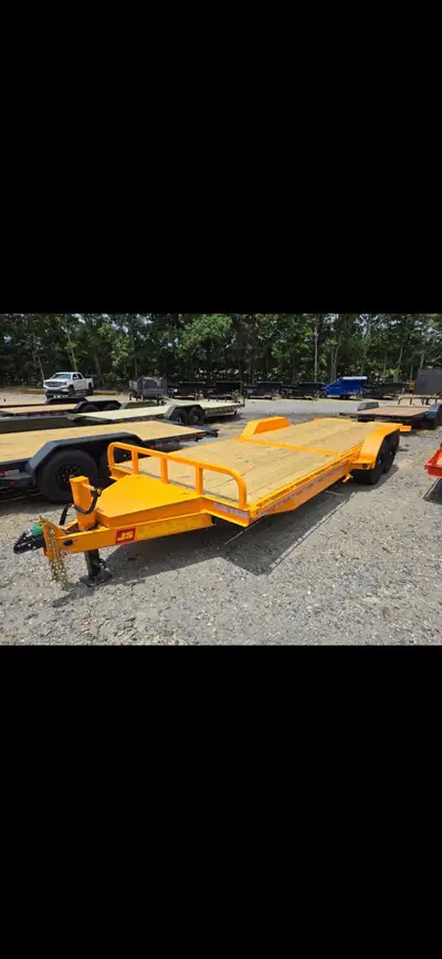 Hello! I’m looking to buy a car hauler trailer. 16 foot or bigger. Fender or deck over. Not very pic...