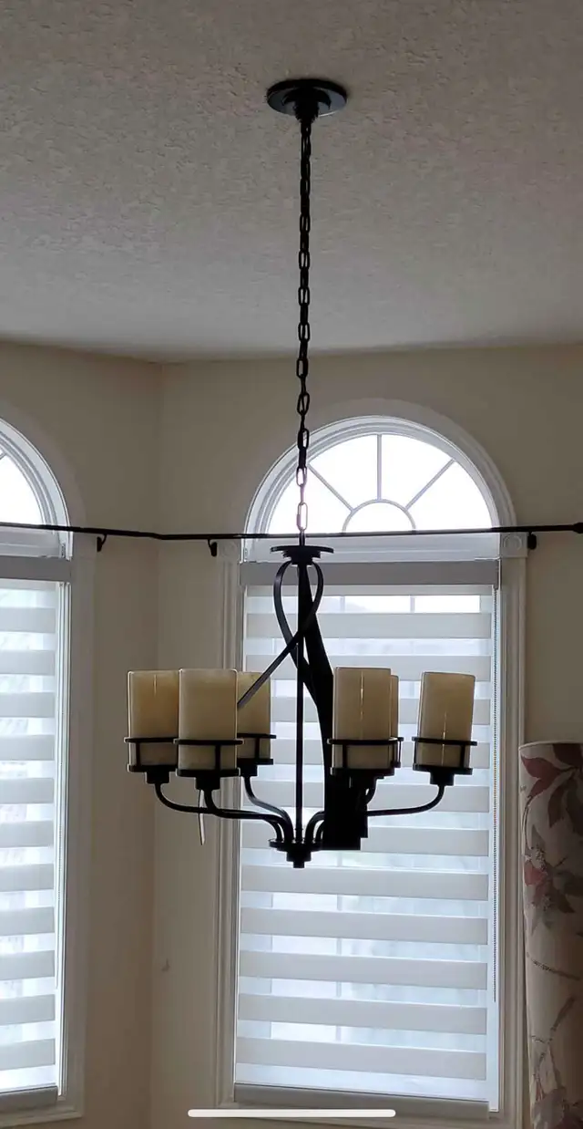 6-Light Chandelier + 3 Matching Marble Pendant Lights in Indoor Lighting & Fans in Kitchener / Waterloo - Image 3