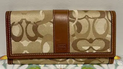 WALLET COACH, View more