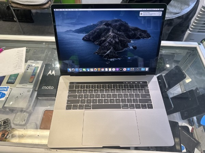 13 Inches Macbook Pro 2018 i7 16GB/512GB, View more