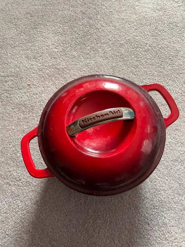 Kitchenaid Enameled Cast Iron Dutch oven in Stoves, Ovens & Ranges in Vernon - Image 3