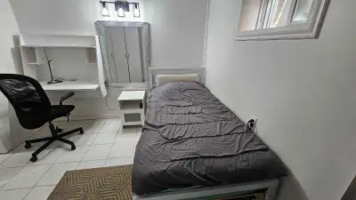 ROOM FOR RENT AVAILABLE JANUARY 1ST AT EGLINTON AND CALEDONIA